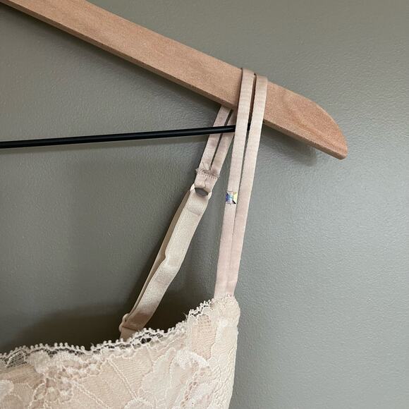 Maison Lejaby Lace Underwired‎ Lightly Padded Balconette Bra Cream Size US 30E - Picture 10 of 16